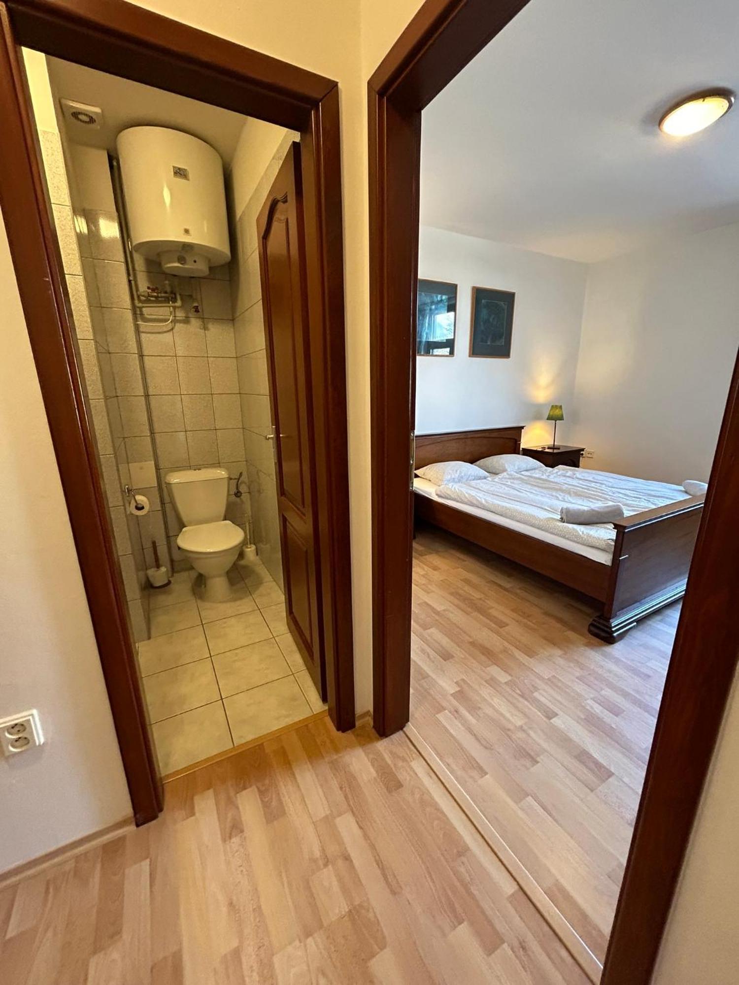 Penzion Majak Dublovice ภายนอก รูปภาพ